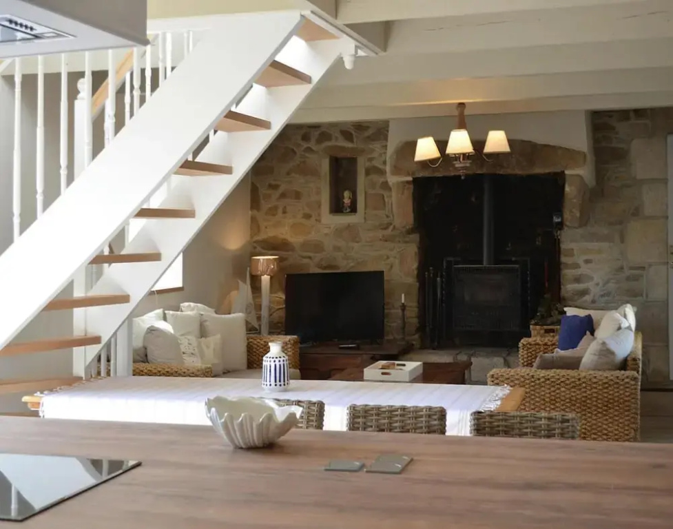 Voir la photo 2 — Natural Stone House With Maritime Flair