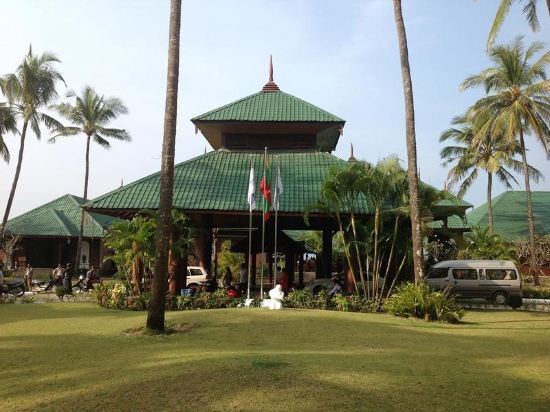 Central Hotel image