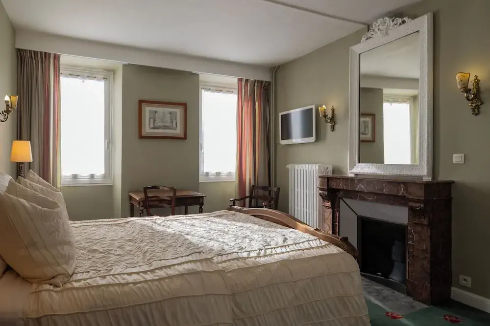 Classic room