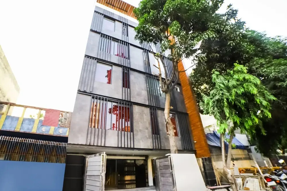 Oyo Flagship 37110 Block C Shakurpur