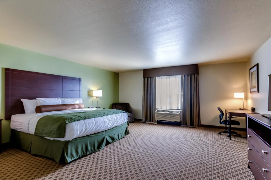 Double Studio (full double bed)