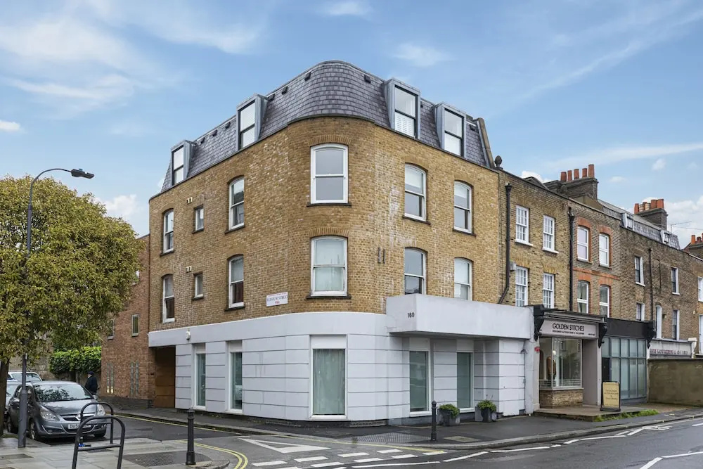 JOIVY Artsy Studio Flat in Fulham near River Thames