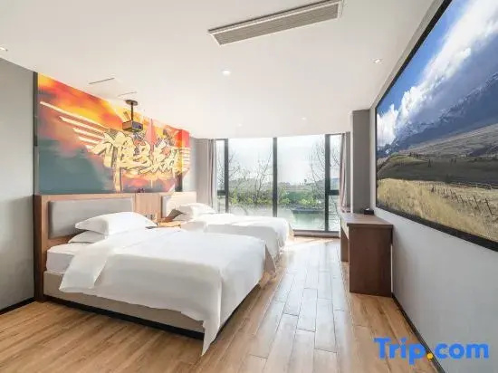 Standard room with river view