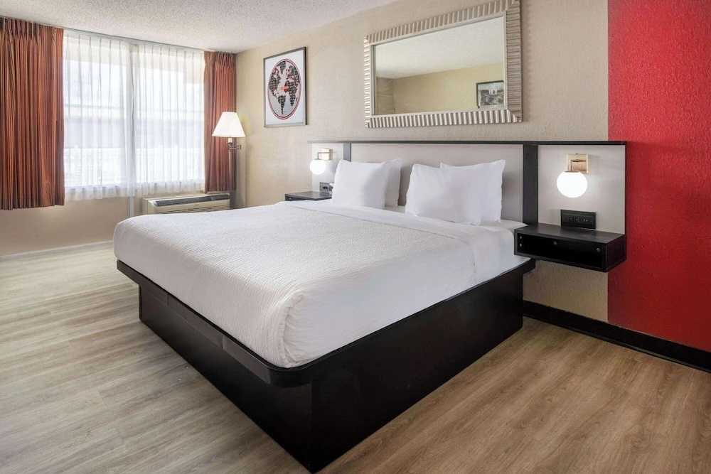 Double Suite (full double bed)