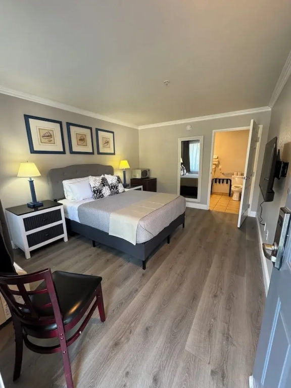 Standard Double room (full double bed)