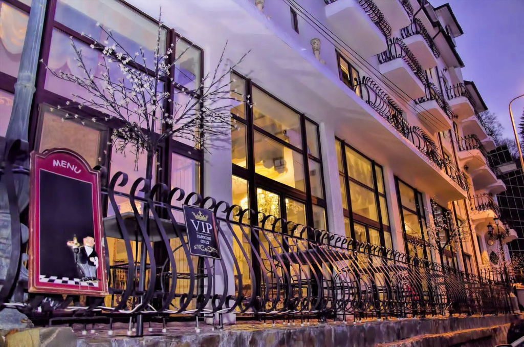 Coroana Moldovei Hotel