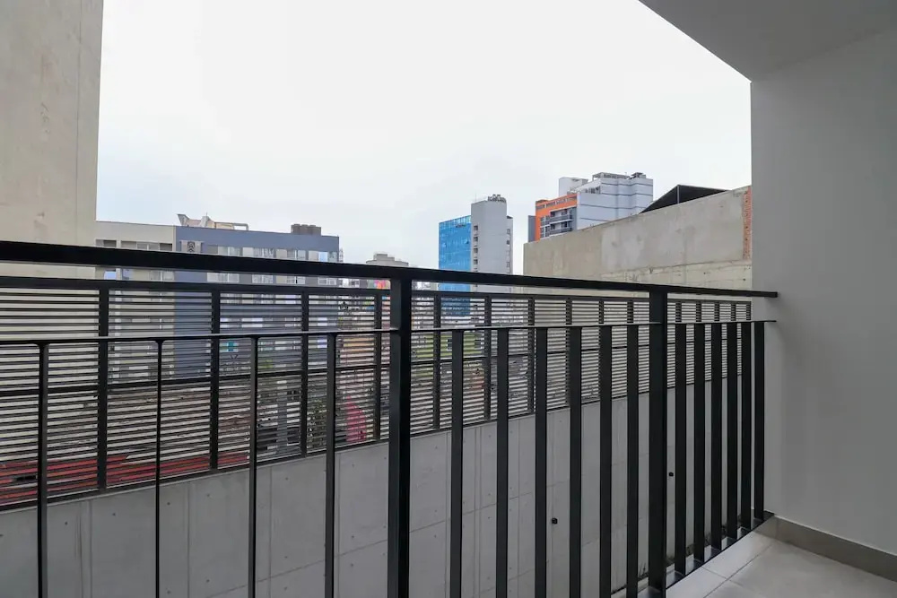 w Ravishing 2BR w Balcony in Miraflores