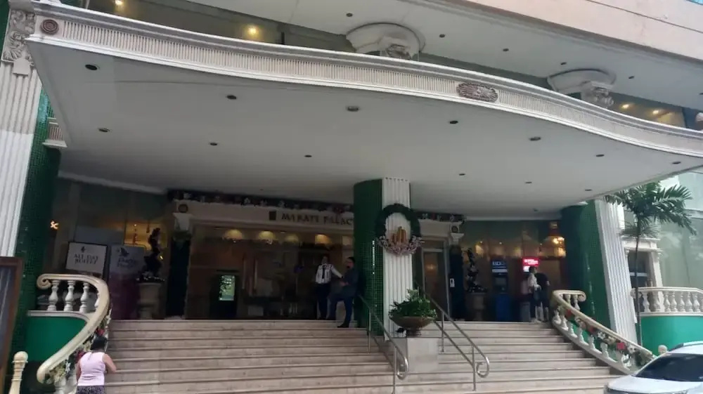 Capital O 914 Makati Palace Hotel