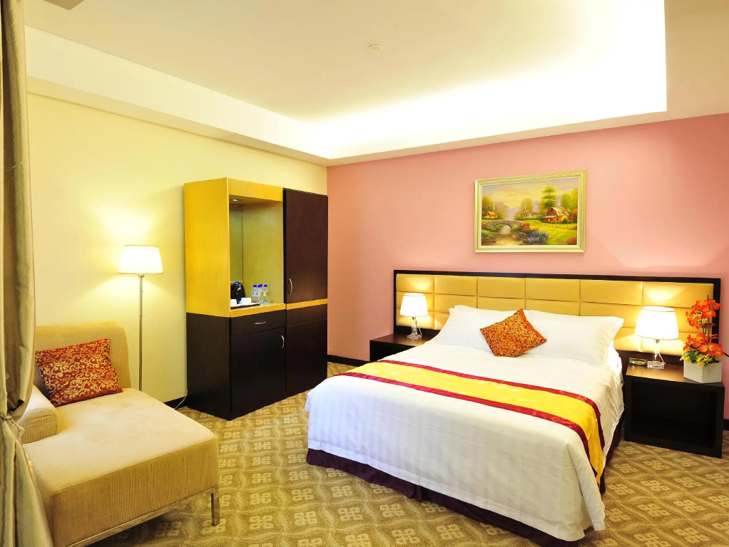 Premier room