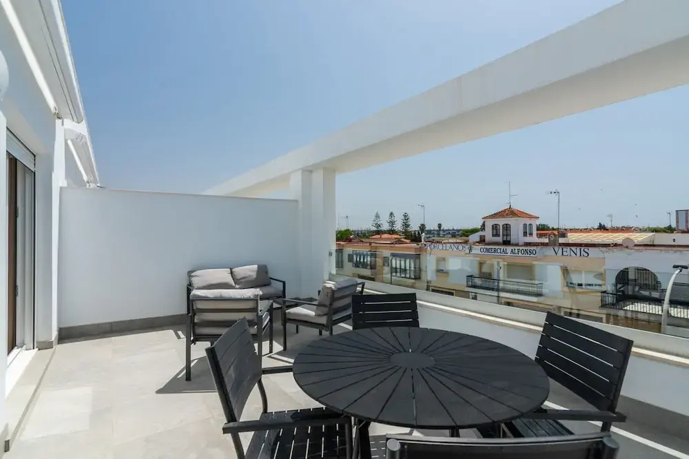 Family Apartment With Balcony, Wifi