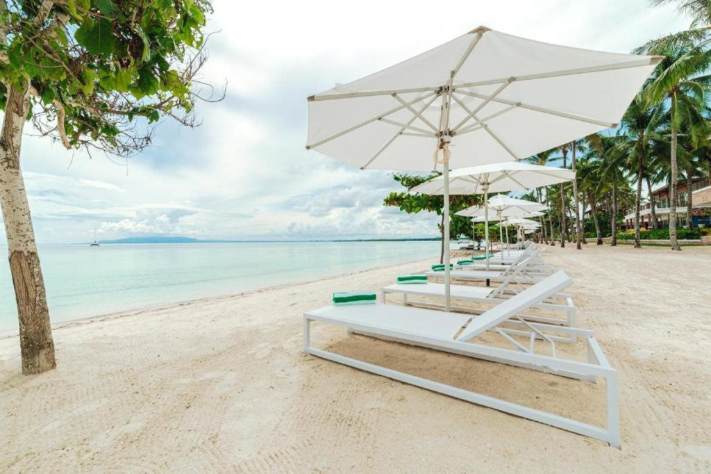 Beach & Waterfront