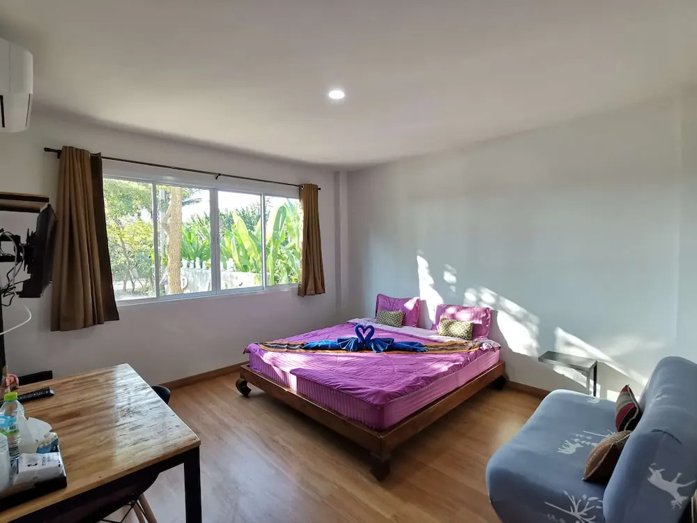 Standard Double room (full double bed)