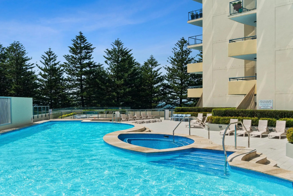 2 Bedrooms Quadruple Apartment (full double bed)