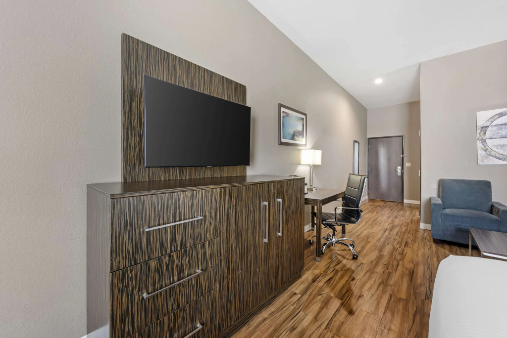 Quadruple Suite