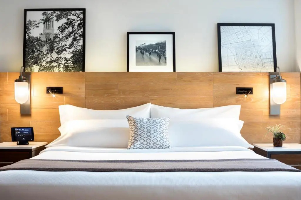 AT&T Hotel & Conference Center at the University of Texas - Chambres