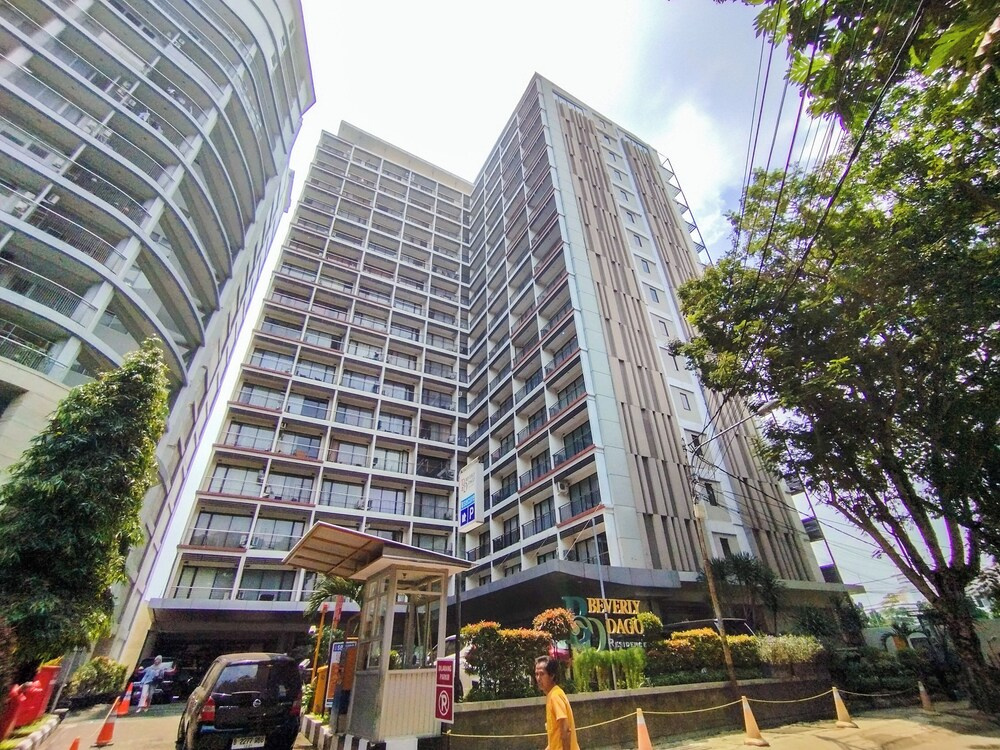 The Modern Studio Room At Beverly Dago Apartment