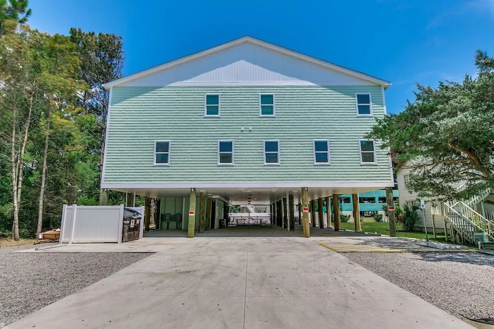 Together Resorts 3rd Ave Resort A