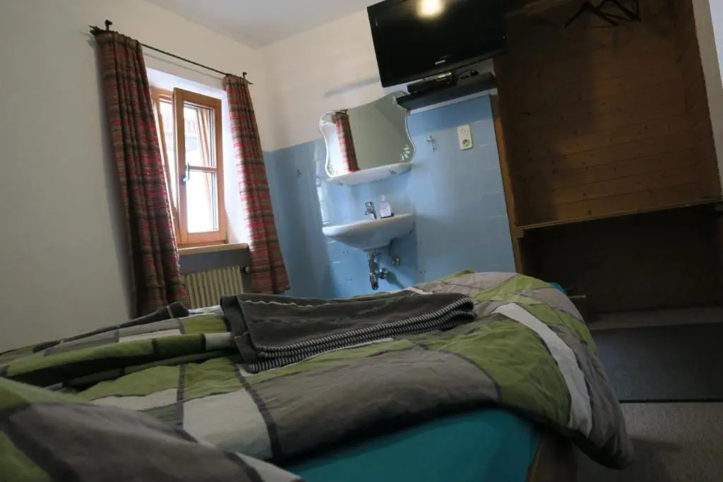 Standard Double room (full double bed)
