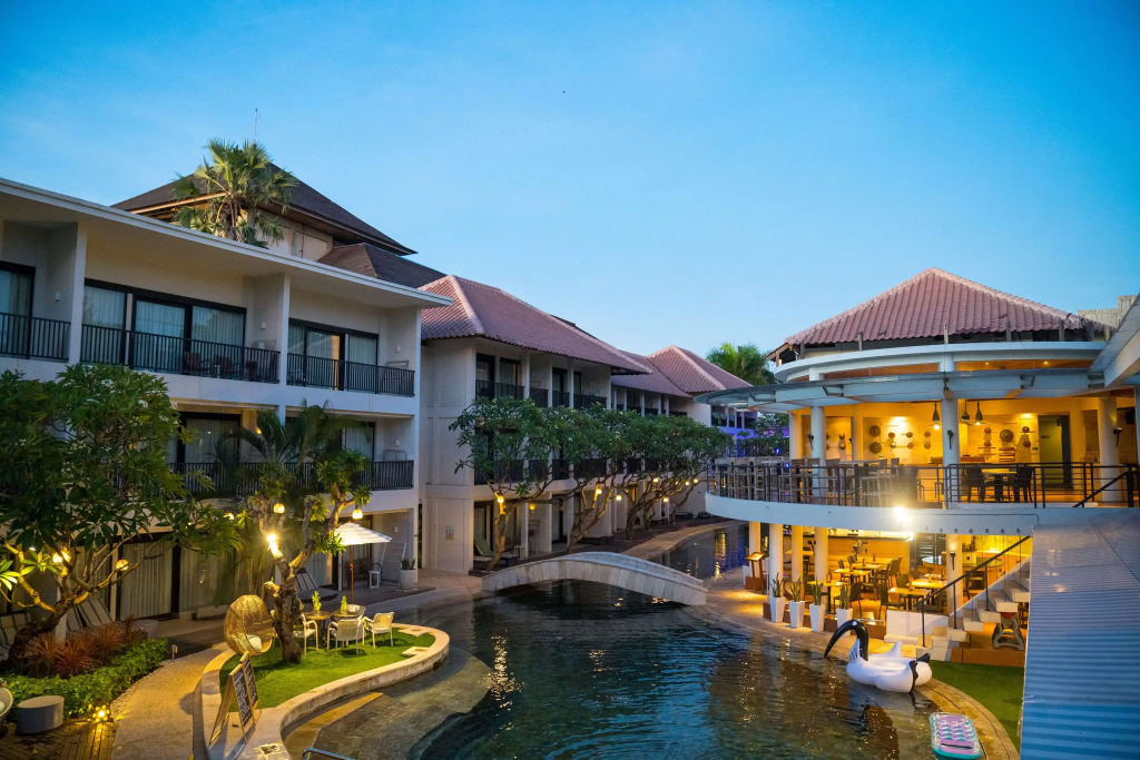 Away Bali Legian Camakila