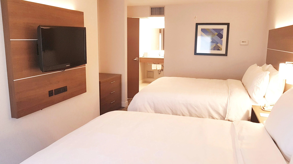 Holiday Inn Express & Suites Surrey by IHG - фото 6