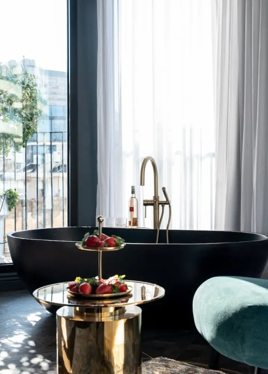 Suite