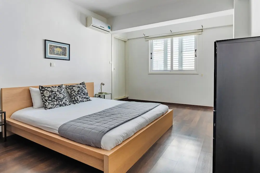 Cosy Bright Balcony Suite