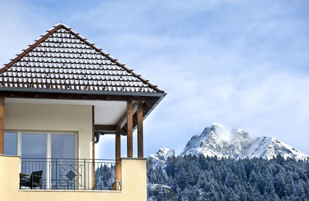 Balcony & Terrace
