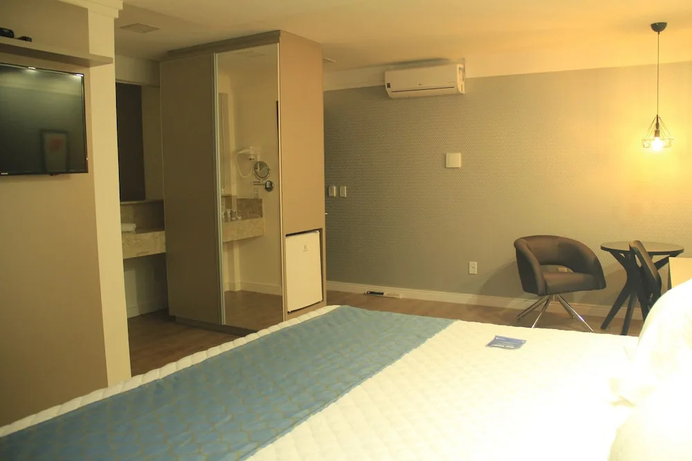 Premier Double room (full double bed)