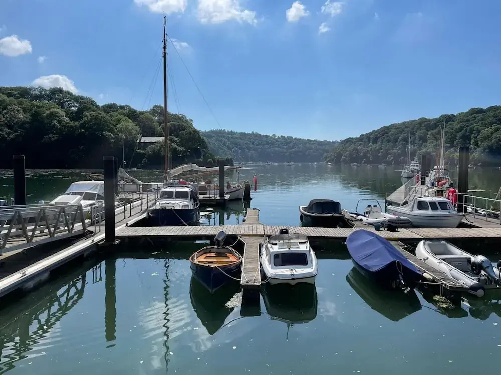 Stunning Waterfront Retreat With Hot Tub, No Deposit