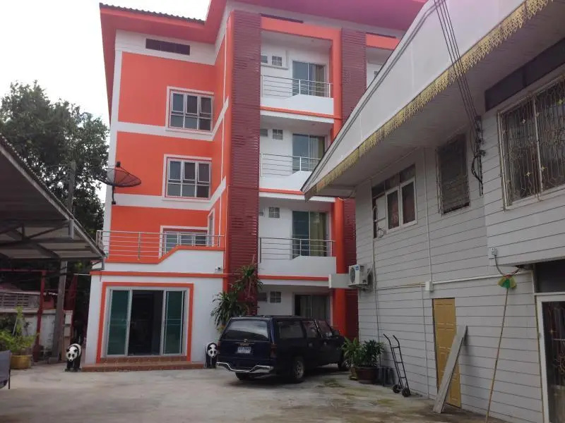 Hunsana Apartments
