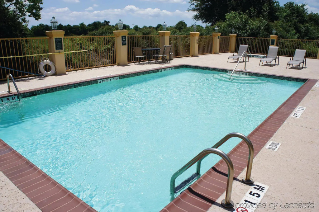 La Quinta Inn & Suites by Wyndham Winnie - Général