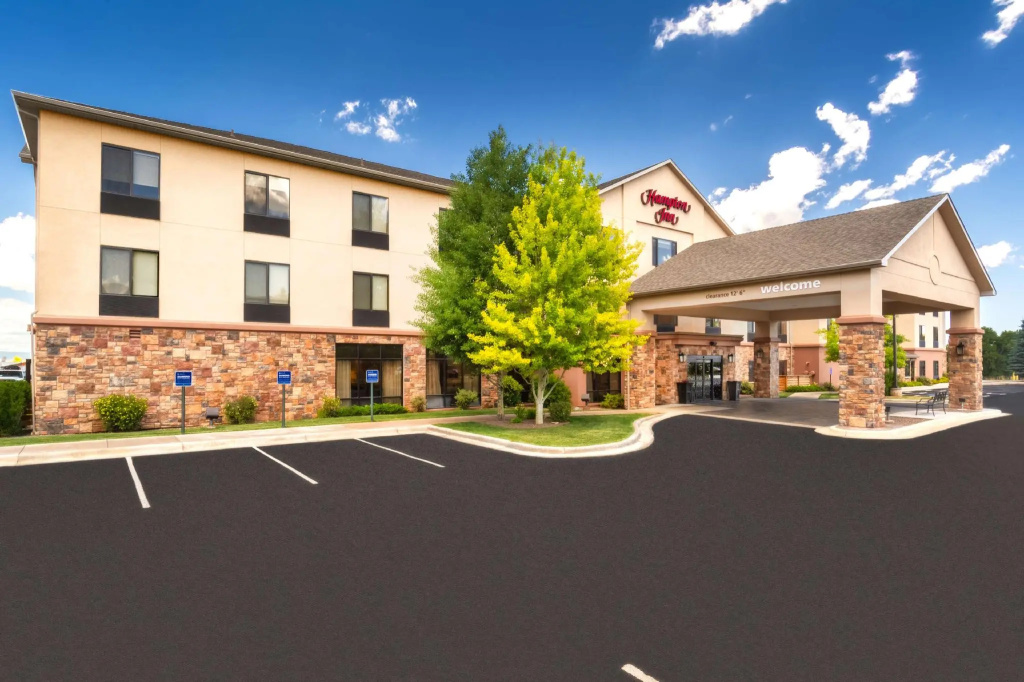 Hampton Inn Laramie - 2