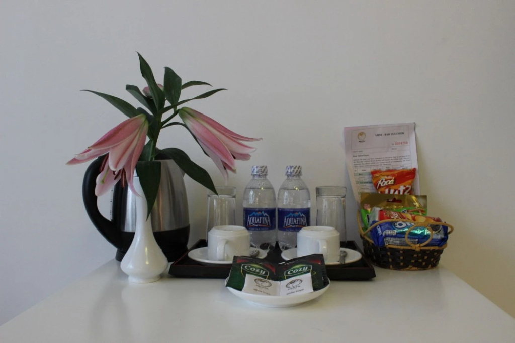 Food & Beverage