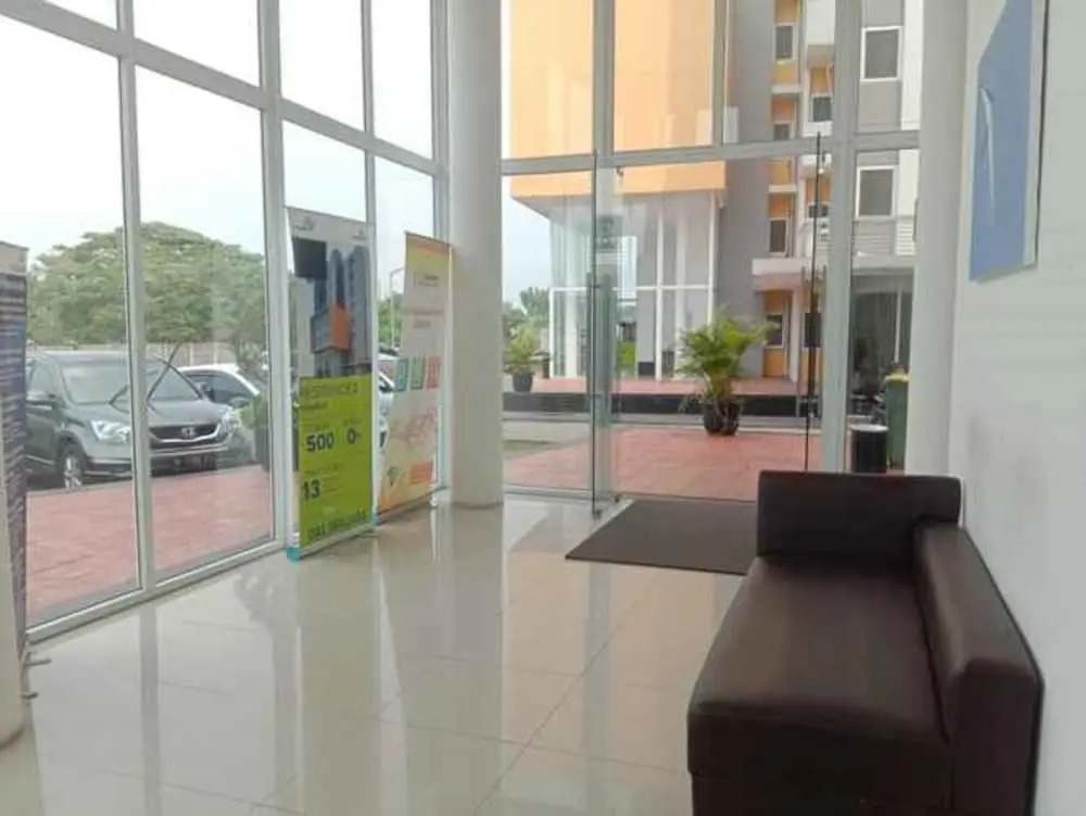 Lobby & Reception