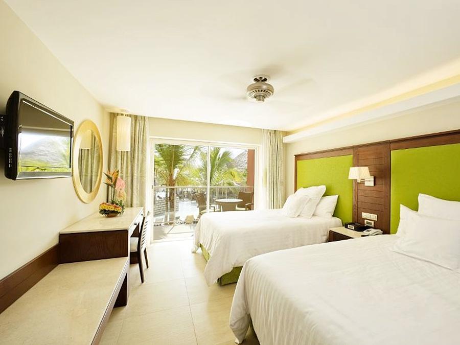 Club Premium Deluxe At Barcelo