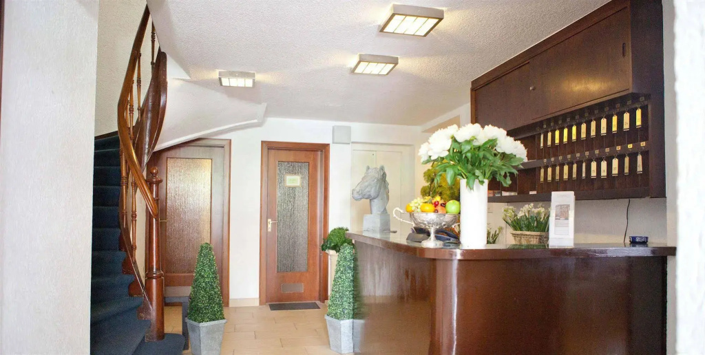 Hotel photo 2