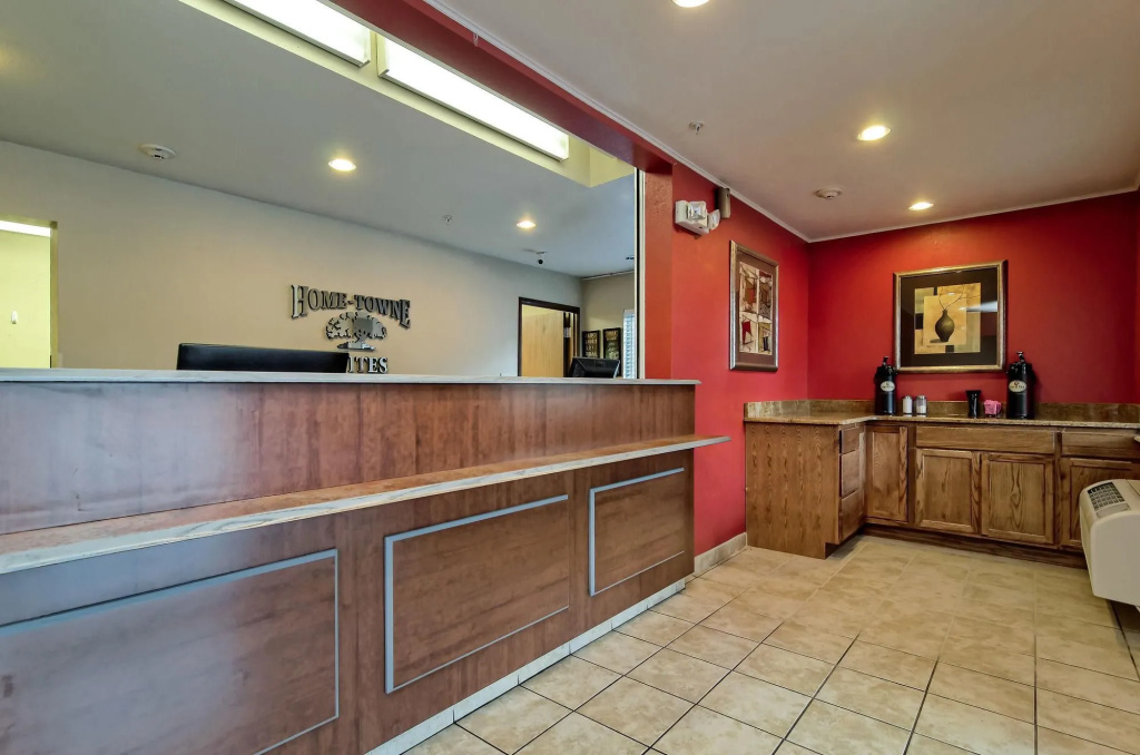 Lobby & Reception