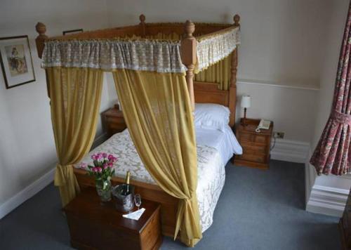 Cubley Hall - 12