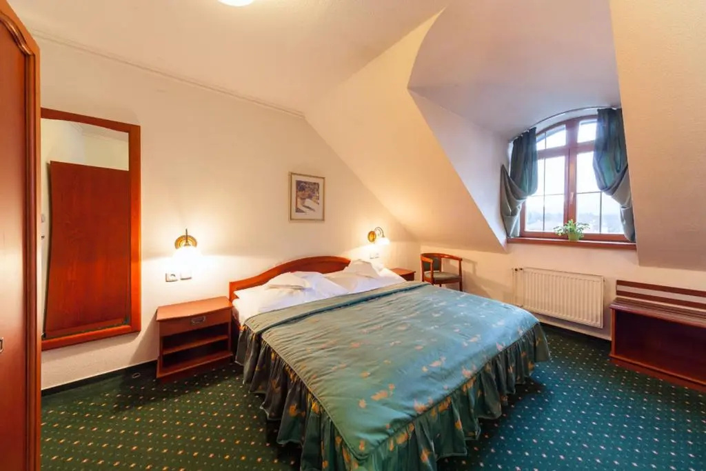 Agh Hotel - Chambres