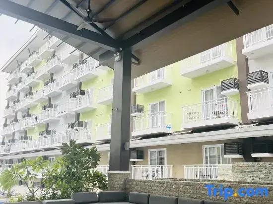 Amani Grand Resort Residences 5 Mins Away Cebu Airport, GroundFloor by JC SpaceRentals