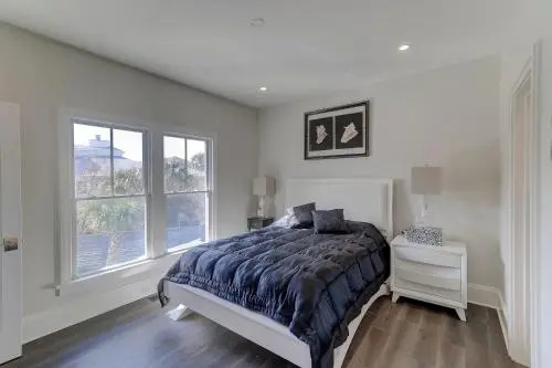 3 46th Avenue