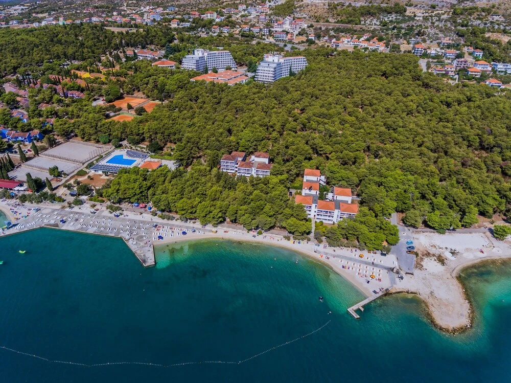 Beach & Waterfront