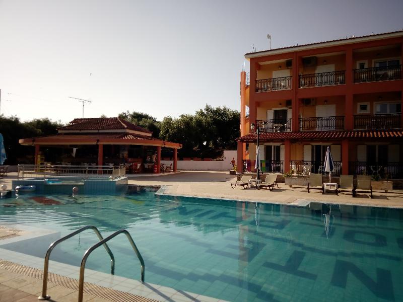 Zante Dolphin 2 *