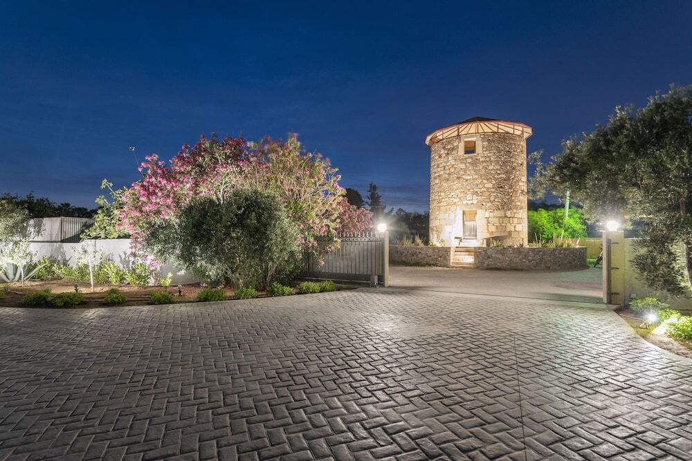 Apollon Windmill 4 *