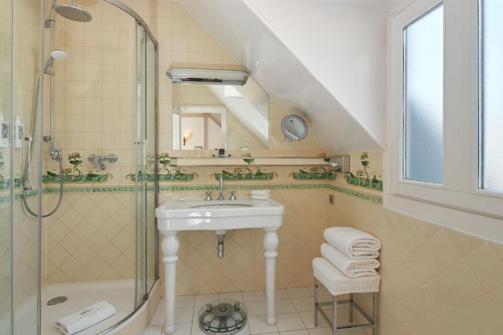 Hotel Regina Louvre 127