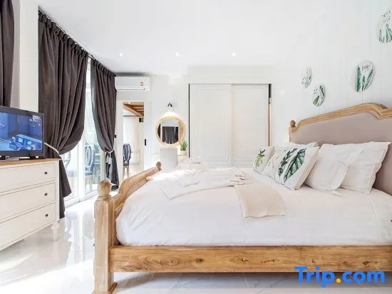 Stylish 2-Villa Combination by Hi At Home