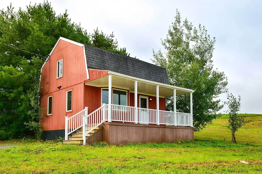 Mountain Top Country Hideaway: 48 Acres, Fire Pit!