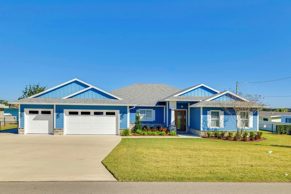 Poolside Paradise & Boat Dock! Haven on Lake Clay