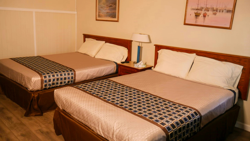 Hampton Motor Inn — 5