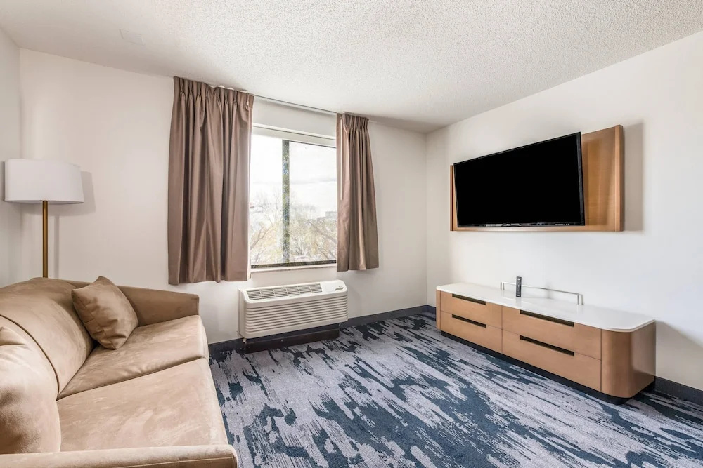 Fairfield Inn & Suites by Marriott Greensboro Coliseum Area - Chambres